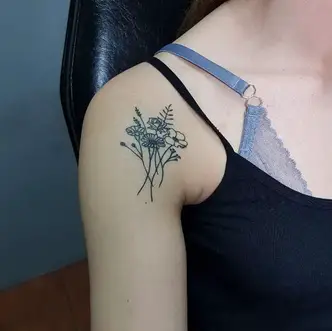 girl shoulder blade tattoos
