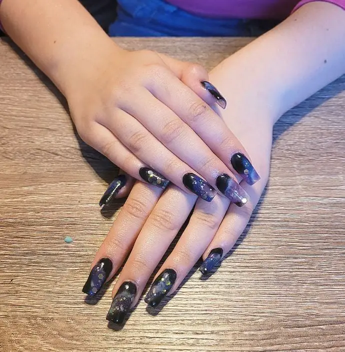 Black Acrylic Nails