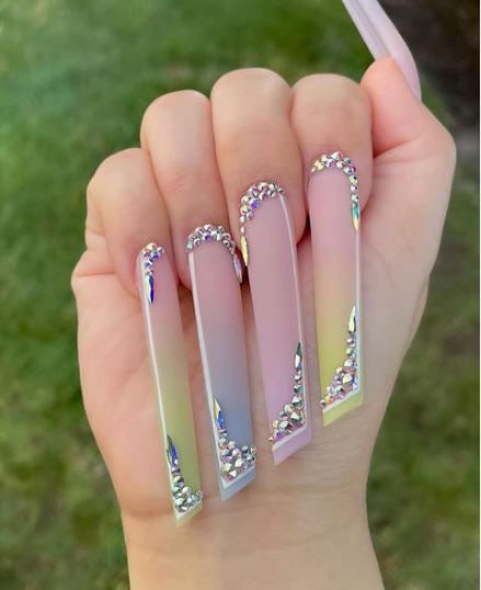 Extreme Rhinestones Filled Nails