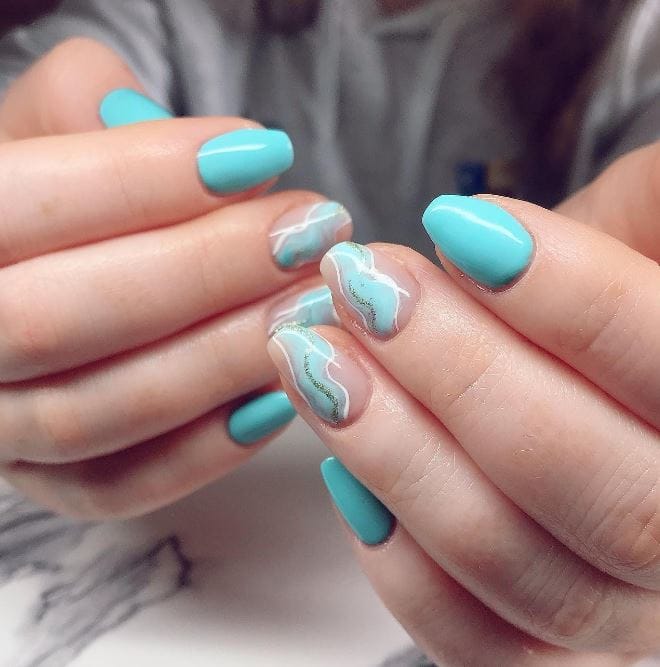 Gorgeous Turquoise Nail Art