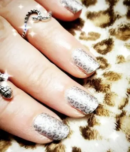 Leopard Silver Nail Art