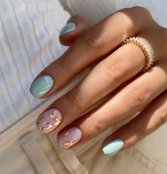 Mint Frosting Nails