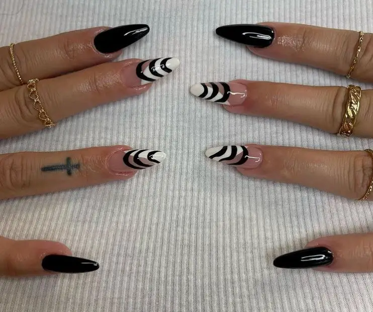 Monochrome Nails