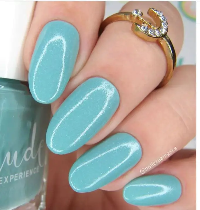 Plain Turquoise Manicure