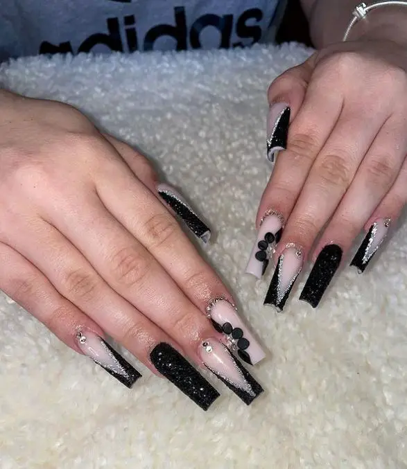 45 Stunning Graduation Nails That Are Sure To Make You Stand Out