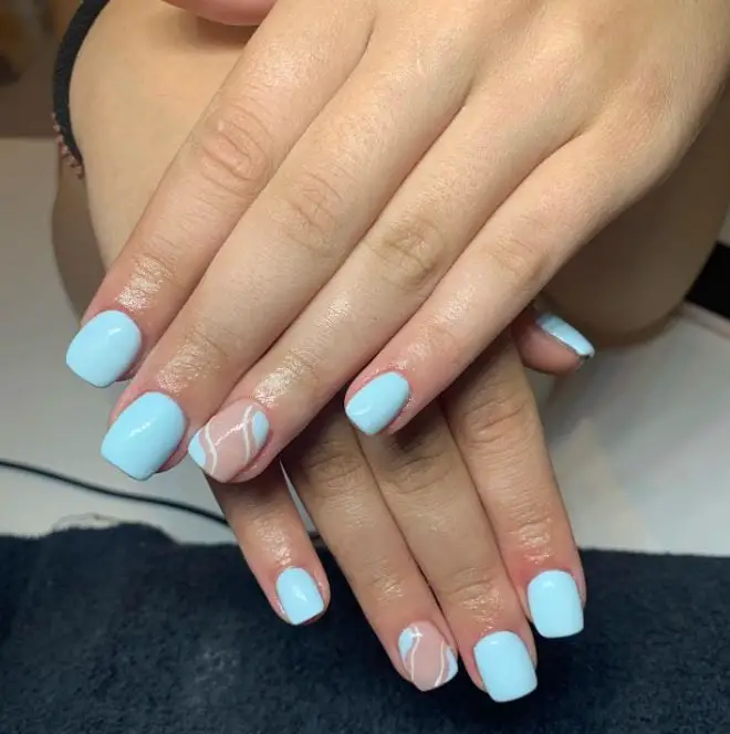 Short blue summer manicure