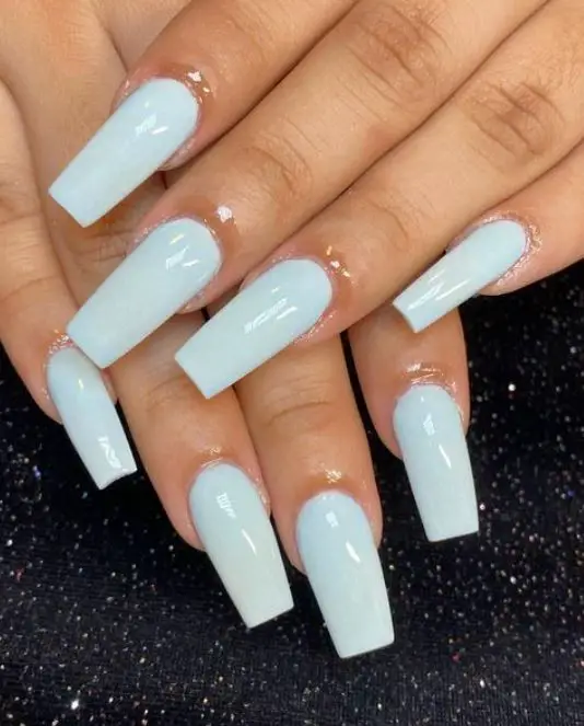 baby blue acrylic nails