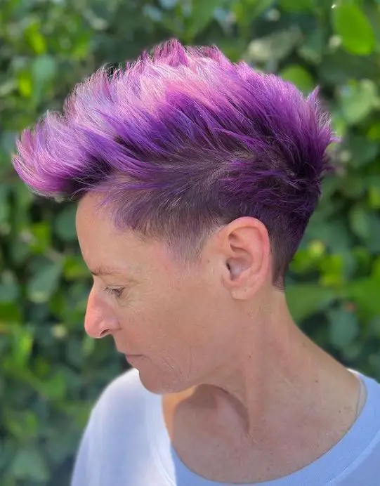 short purple hair with a touch of pink