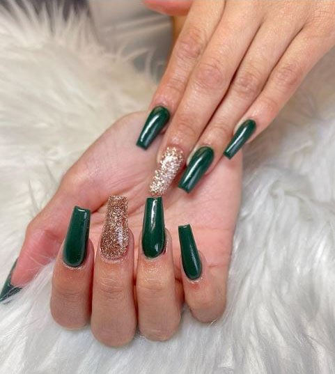 Emerald Green and Golden Glitter Nails