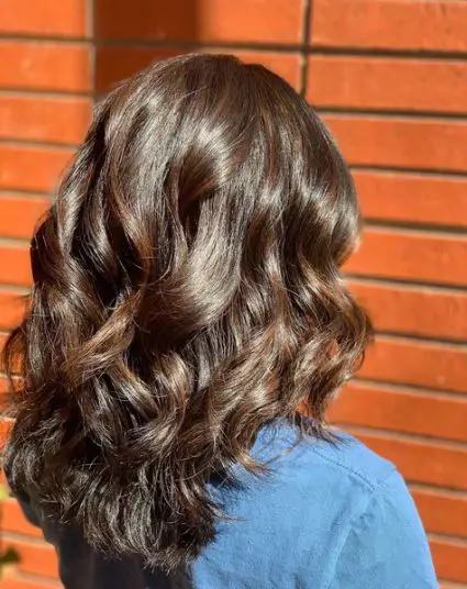 Light brown hue on the espresso brown hair