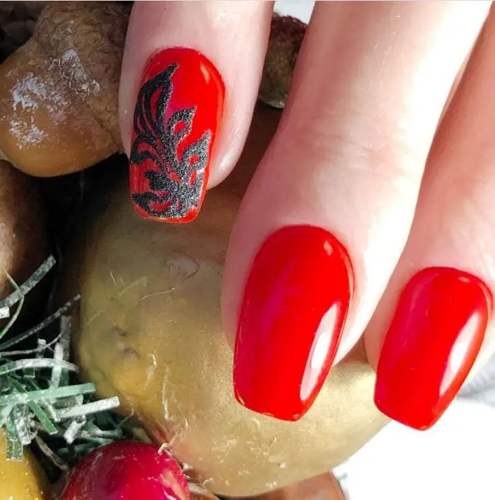 Short Red Coffin Nails