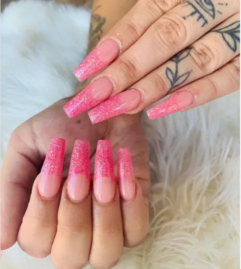 Subtle Pink Glitter Nails