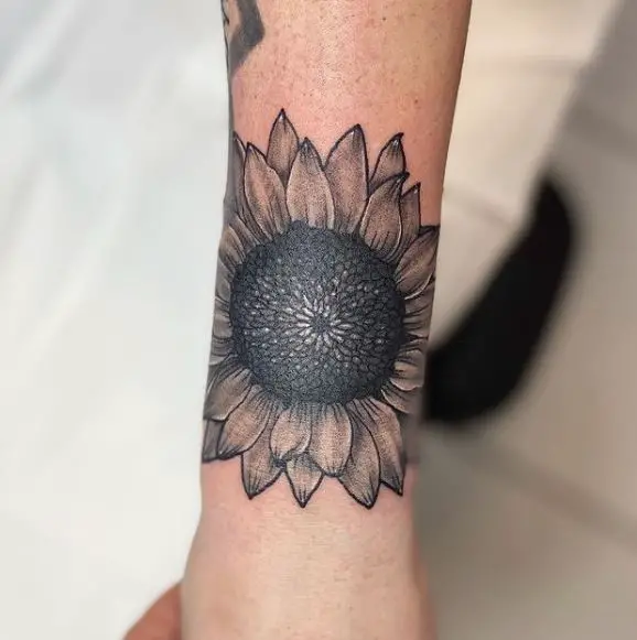 detailed sunflower tattoo