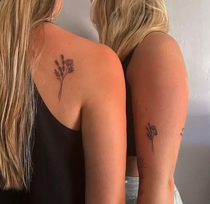 fine line floral sister tattoos