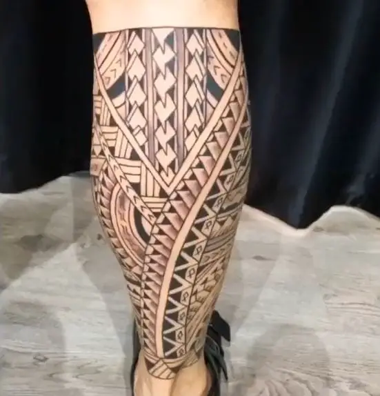tribal full leg tattoo