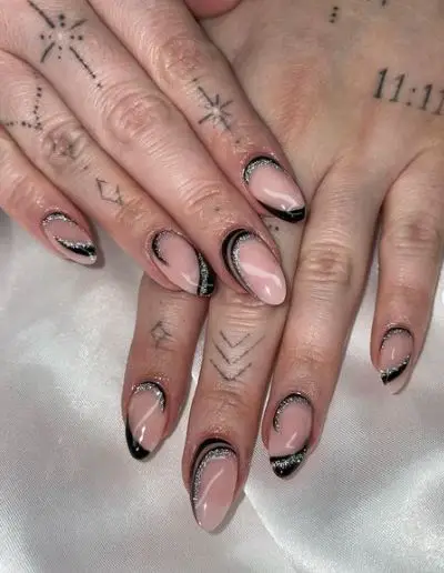Black Nails With Glitter