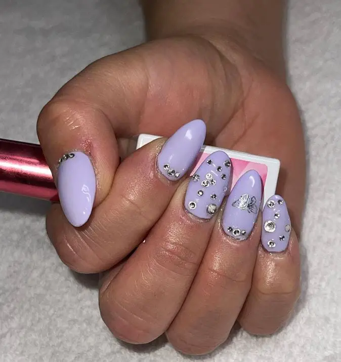 Cute Lilac Nail Designs