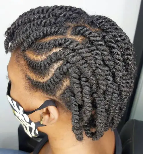Flat Twists With Loose Strands