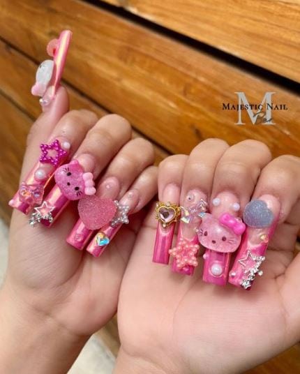 Long Hello Kitty Nail Design