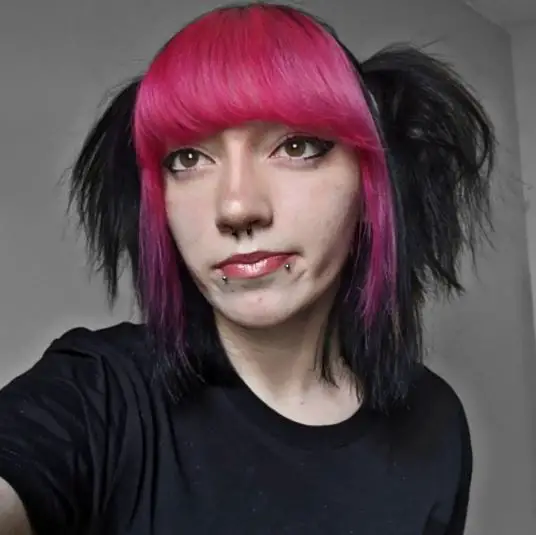 Short Emo Hair with Wine Pink Curved Bangs