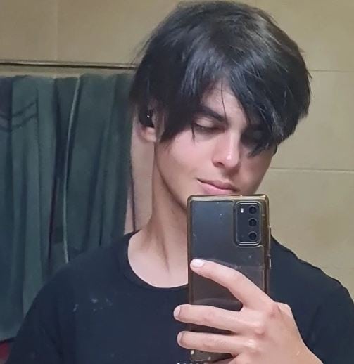 Emo Fringe Hair For Guys