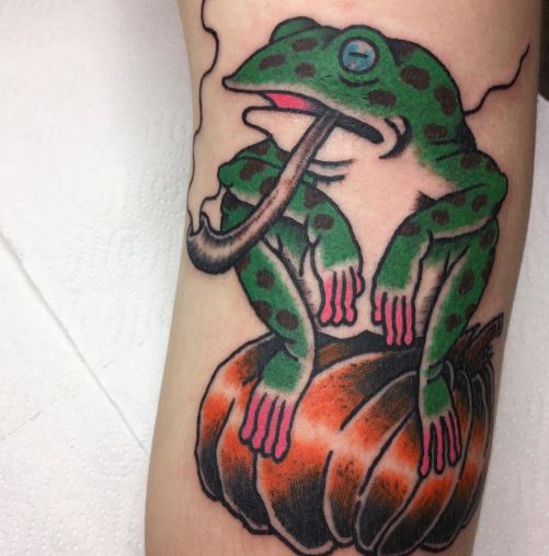 Green Smoking Frog Tattoo