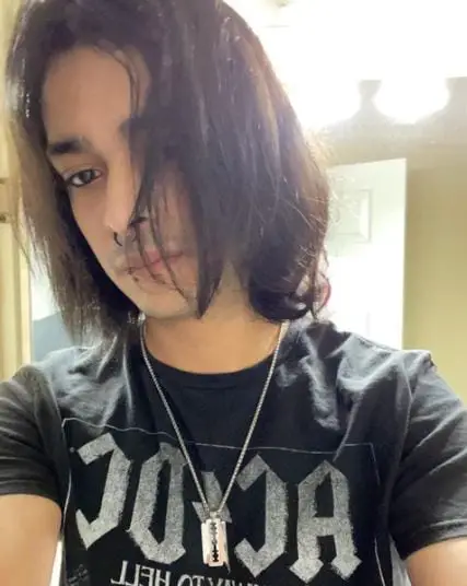 Simple and Natural Emo Hairstyle