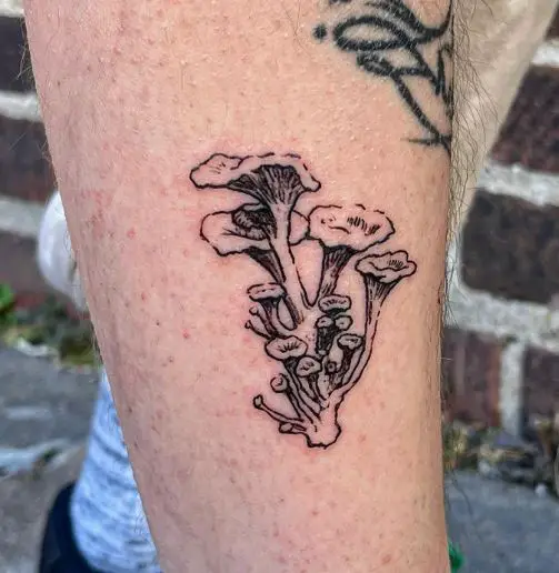 Tiny Black Gilled Mushrooms Tattoo Piece