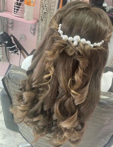 Wavy Curls and Pearl Headband