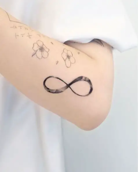 Black Shading Infinity Tattoo