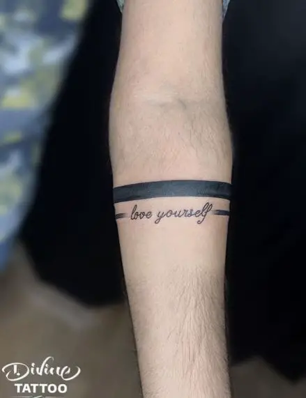 Armband with Saying Tattoo