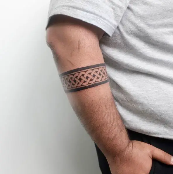 Grey Thick Celtic Armband Tattoo