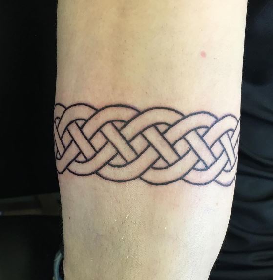 Celtic Knot Armband Tattoo