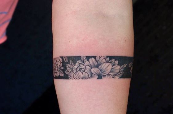 Black and Grey Armband Tattoo with Flowers