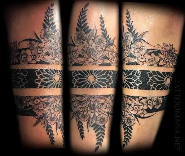 Armband with Flowers and Leaves Tattoo