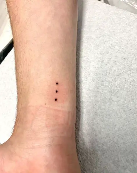 Bold Three Dots Tattoo on Hands