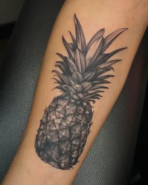 Dark Greyscale Pineapple Tattoo Piece