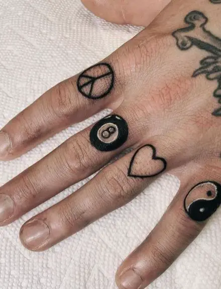 8 Ball Finger Decorations Tattoo Piece