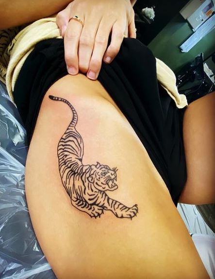 Black Line Tiger Thigh Tattoo