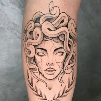 100 Beautiful Medusa Tattoos Youll Need to See  Tattoo Me Now  Tatuagem  braço inteiro feminino Tatuagem de manga Idéias de tatuagem femininas