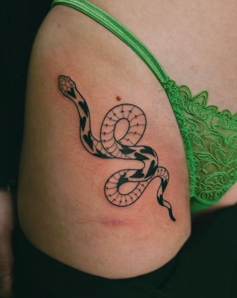 Black and Grey Snake with Hearts Thigh Tattoo