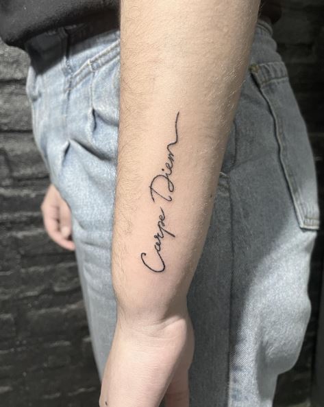 Carpe Diem Lettering Tattoo