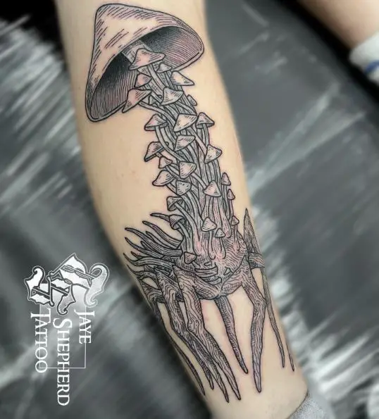 Massive Cordyceps Giraffe Spider Monster Tattoo