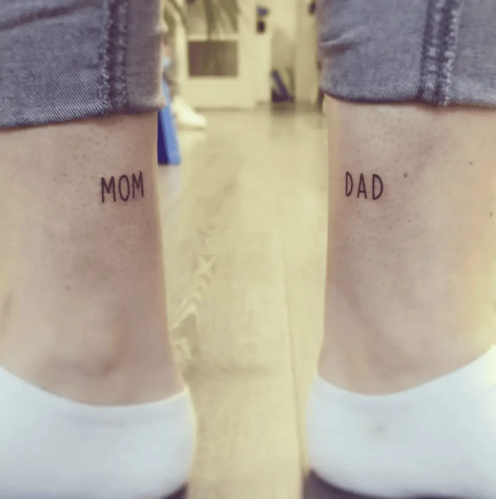 Simple Mom and Dad Text on Both Side Leg Tattoo