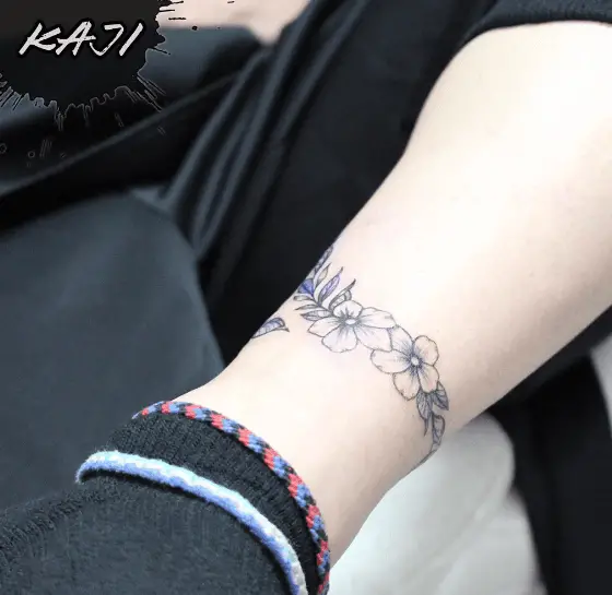 Delicate Flower Ankle Bracelet Tattoo
