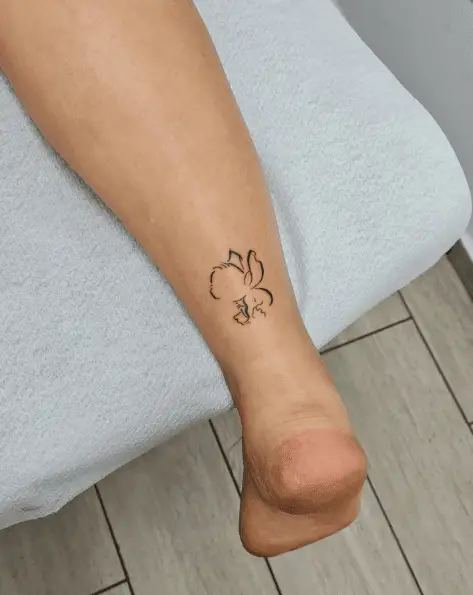 Bold Line Tiny Stitch Leg Tattoo