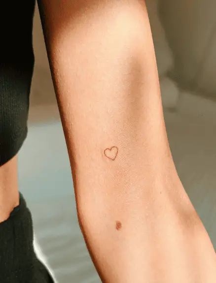Simple Line Single Red Heart Tattoo