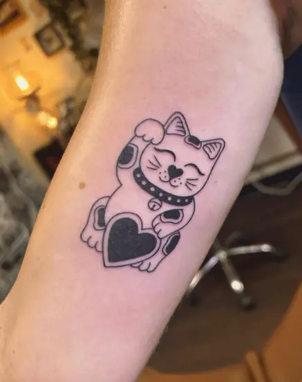 Black Ink Maneki-neko Cat Tattoo