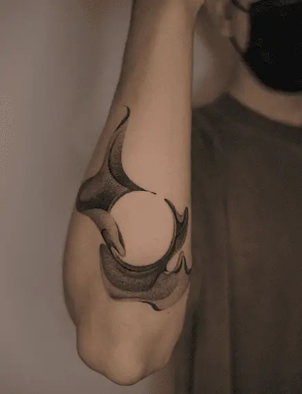 Black and Grey Abstract Circle Tattoo