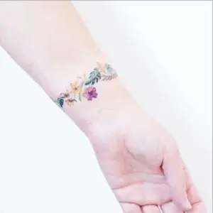 60+ Bracelet Tattoo Ideas To Wear Like Jewelry!